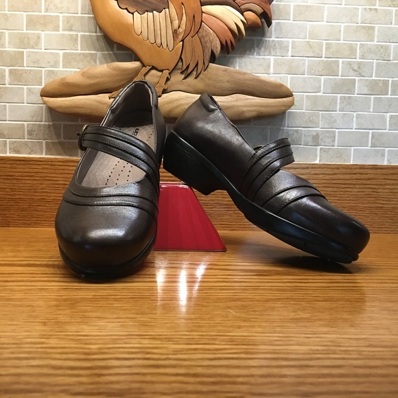 UC 24-7 Iantha Mary Jane Shoes Genuine Leather Brn - Picture 1 of 8